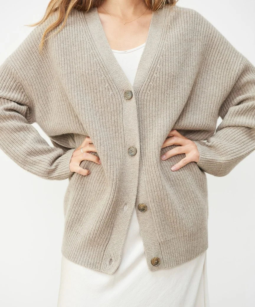 Clémence | Cardigan à Boutons Élégant